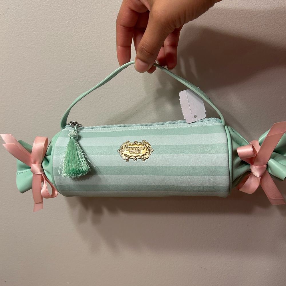 Bath and body works SWEETEST SONG PURSE